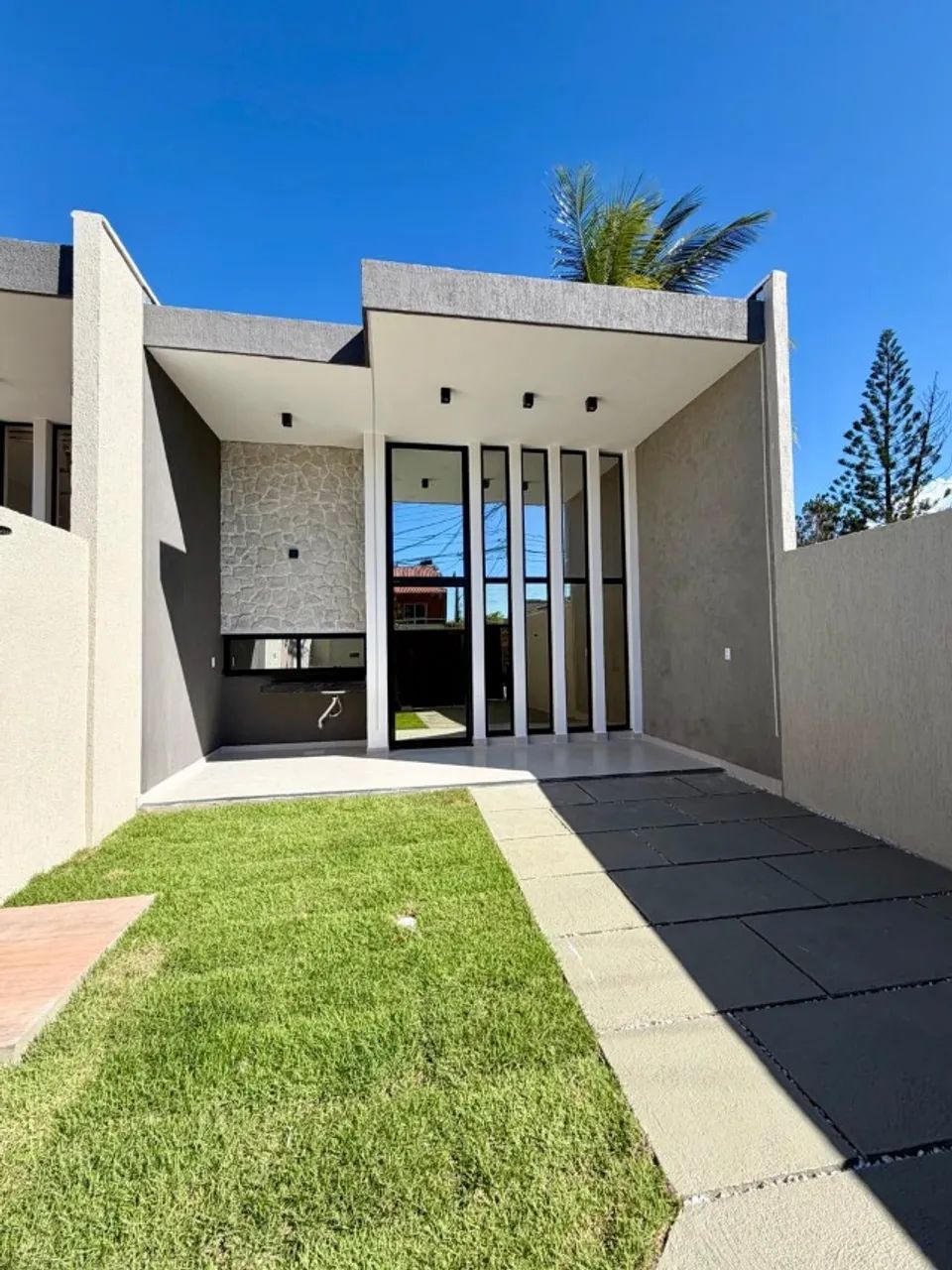 Excelente casa próximo ao Colosso