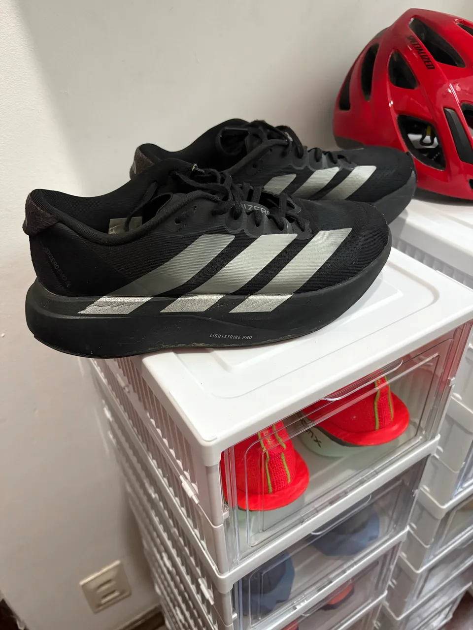 Chuteira tamanho 41, Adidas predator - Calçados Esportivos - Barra