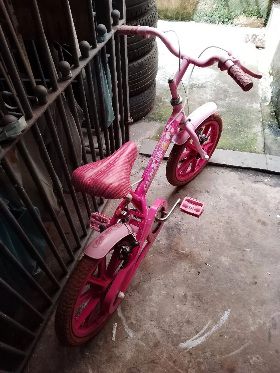 Bicicleta infantil Caloi Barbie  - Foto 4
