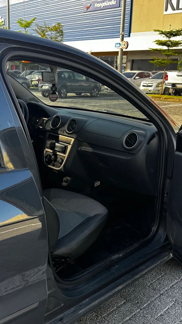 Volkswagen Gol Gol (novo) 1.0 Mi Total Flex 8V 4p 2011