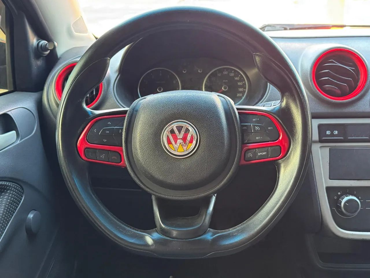 Volkswagen Voyage 1.0/1.0 City Mi Total Flex 8V 4p, foto 7 de 8