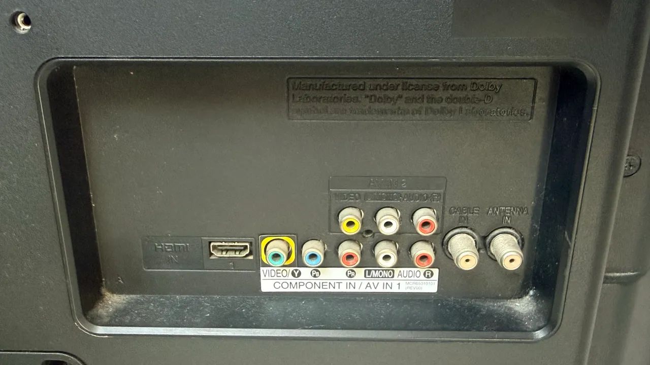 Vendo TV LG 32 polegadas para retirada de peça ou conserto
