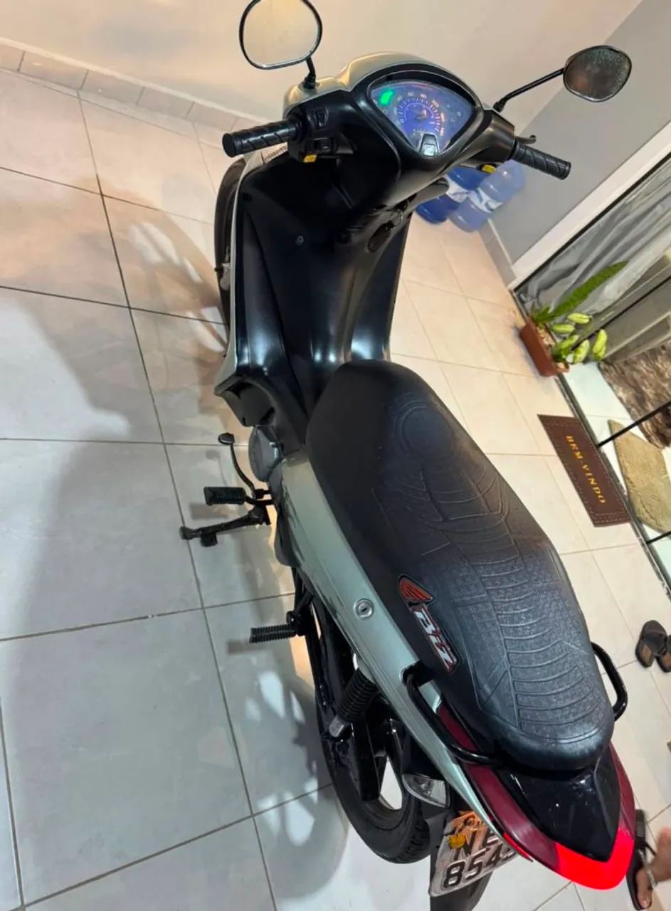 Biz 2011 motor 125cc com partida e Rodão  - Foto 2