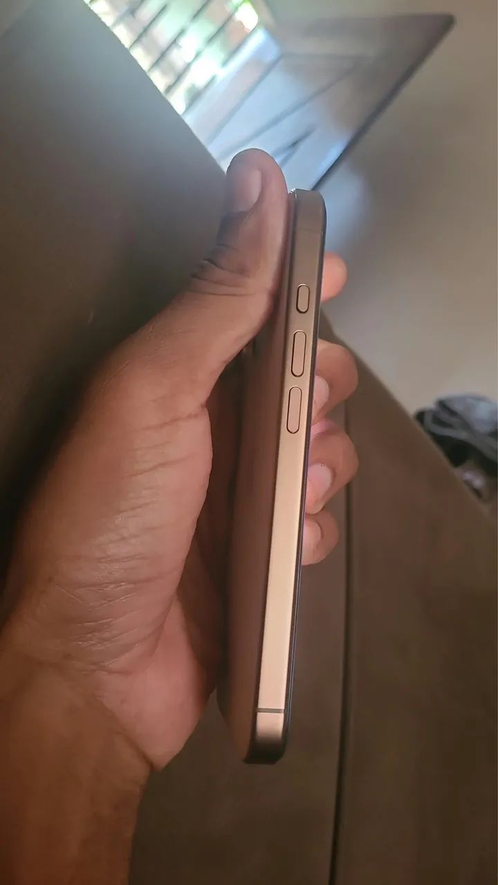 iPhone 16pro 128  - Foto 4