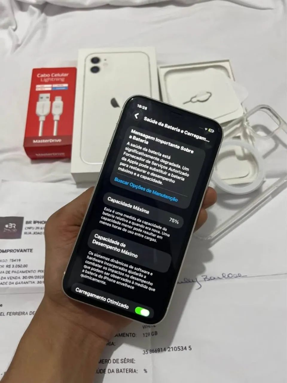 iPhone 11 128gb único dono caixa + nota fiscal