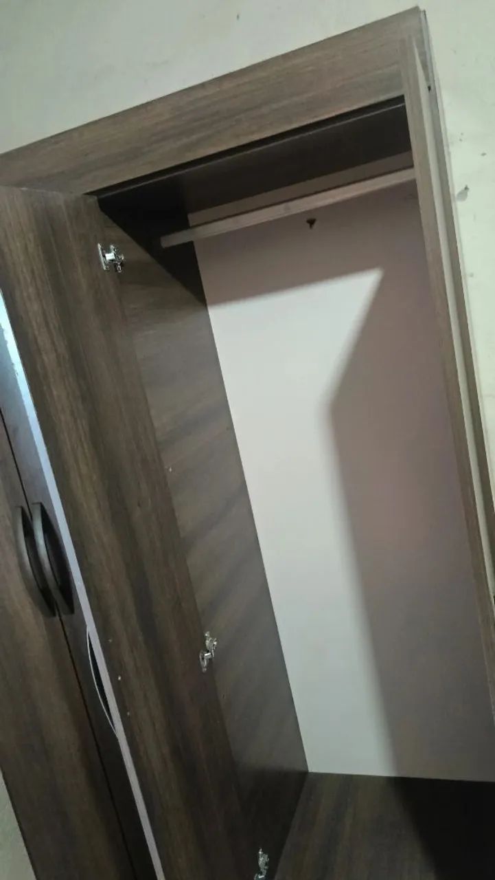 Guarda roupa de solteiro  - Foto 4