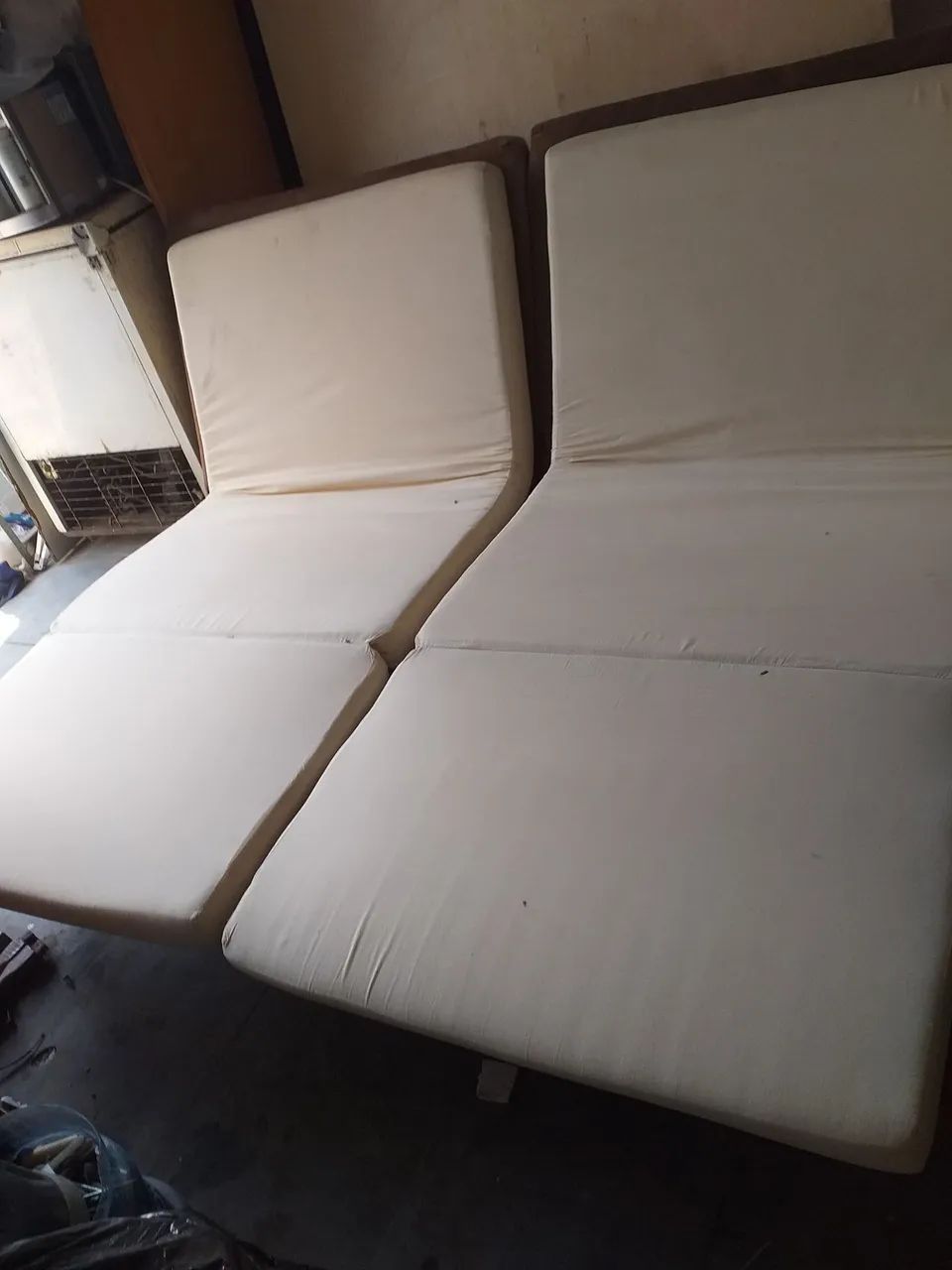 Ótimo sofá cama estrutura de aço troco algum do meu interesse 
