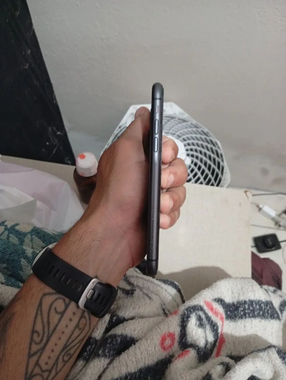 iPhone 11 64 gigas preto  - Foto 3