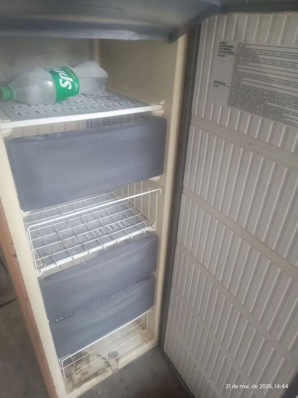 Freezer493656647780290561