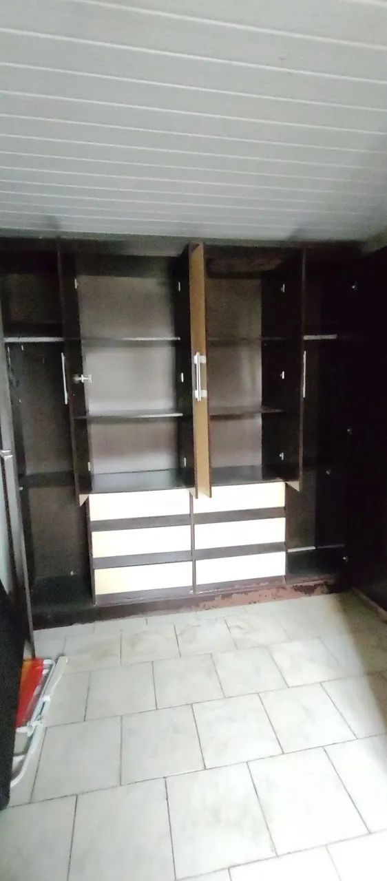 Guarda roupa 6 portas  - Foto 5
