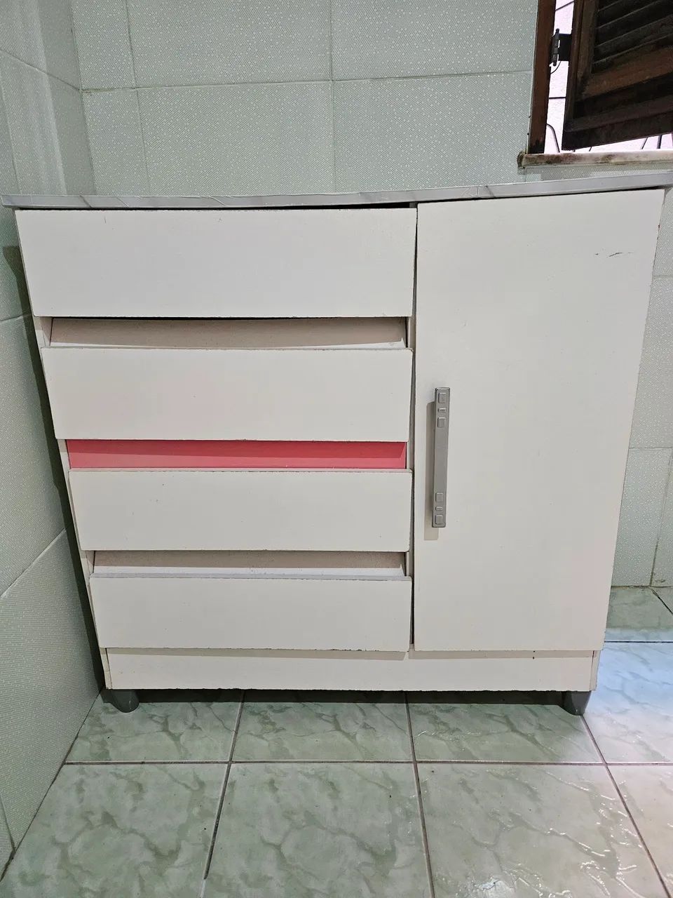 Vendo comoda semi nova