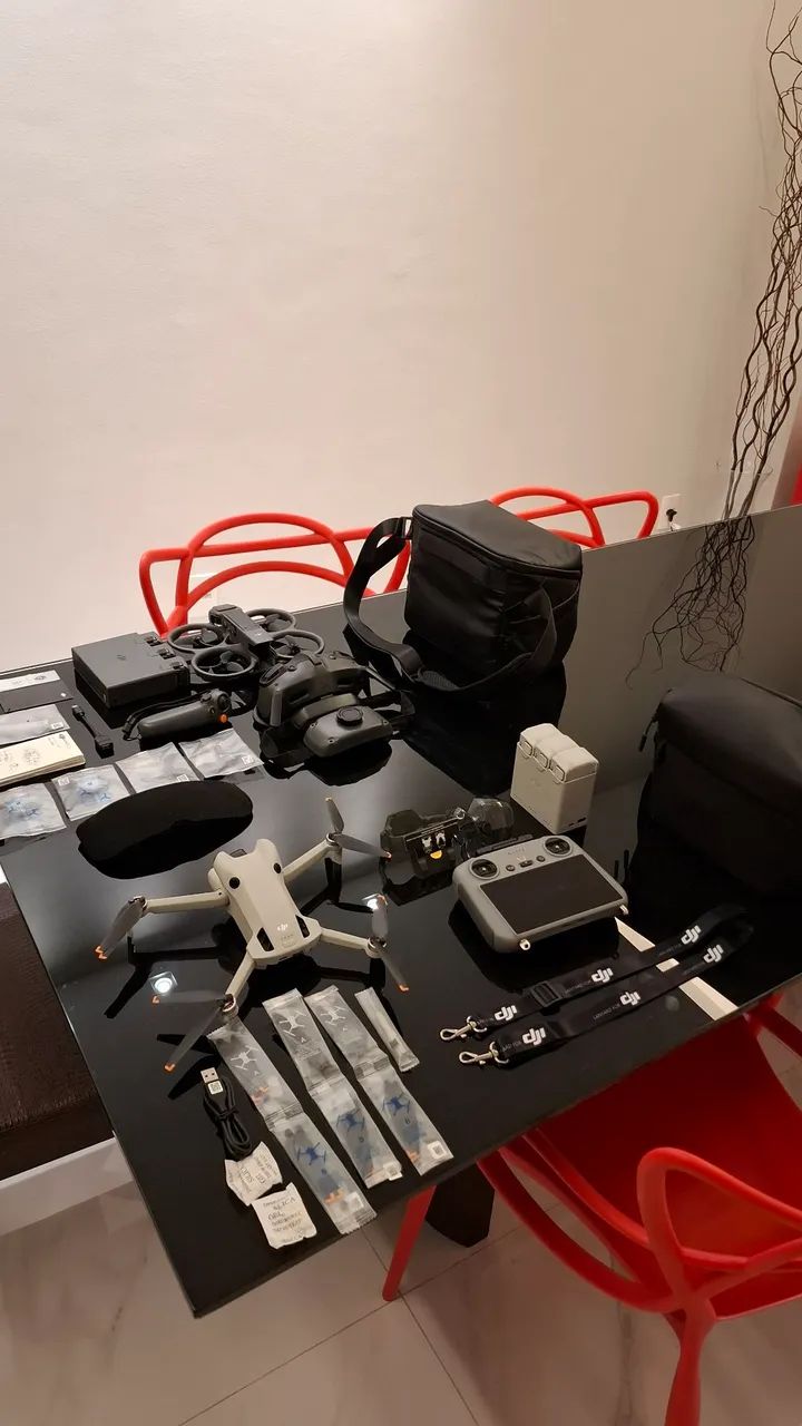 Dji Mini 4 Pro - Combo Fly 3 baterias Plus