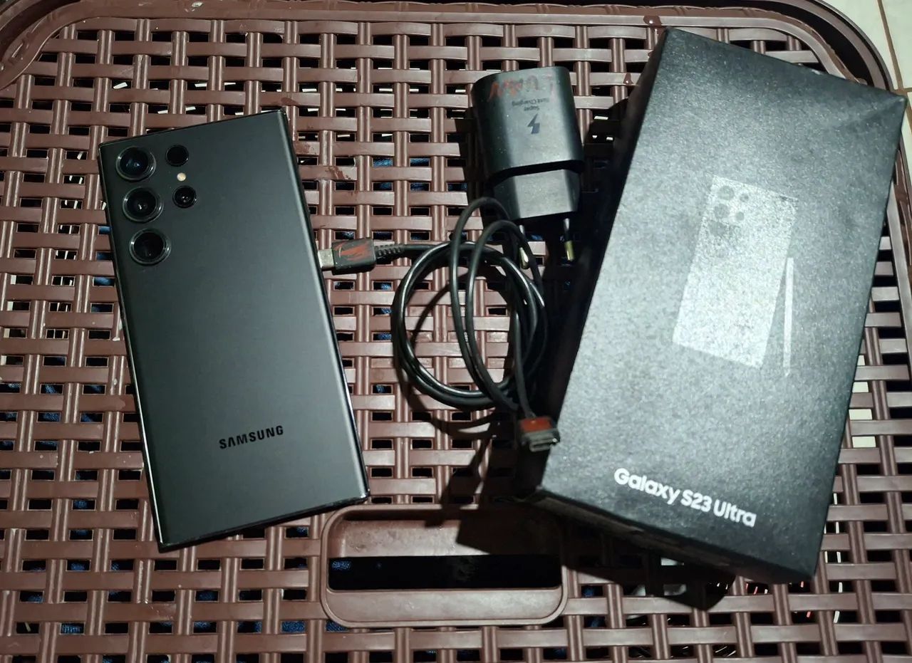 Vendo Galaxy S23 Ultra - Foto 2