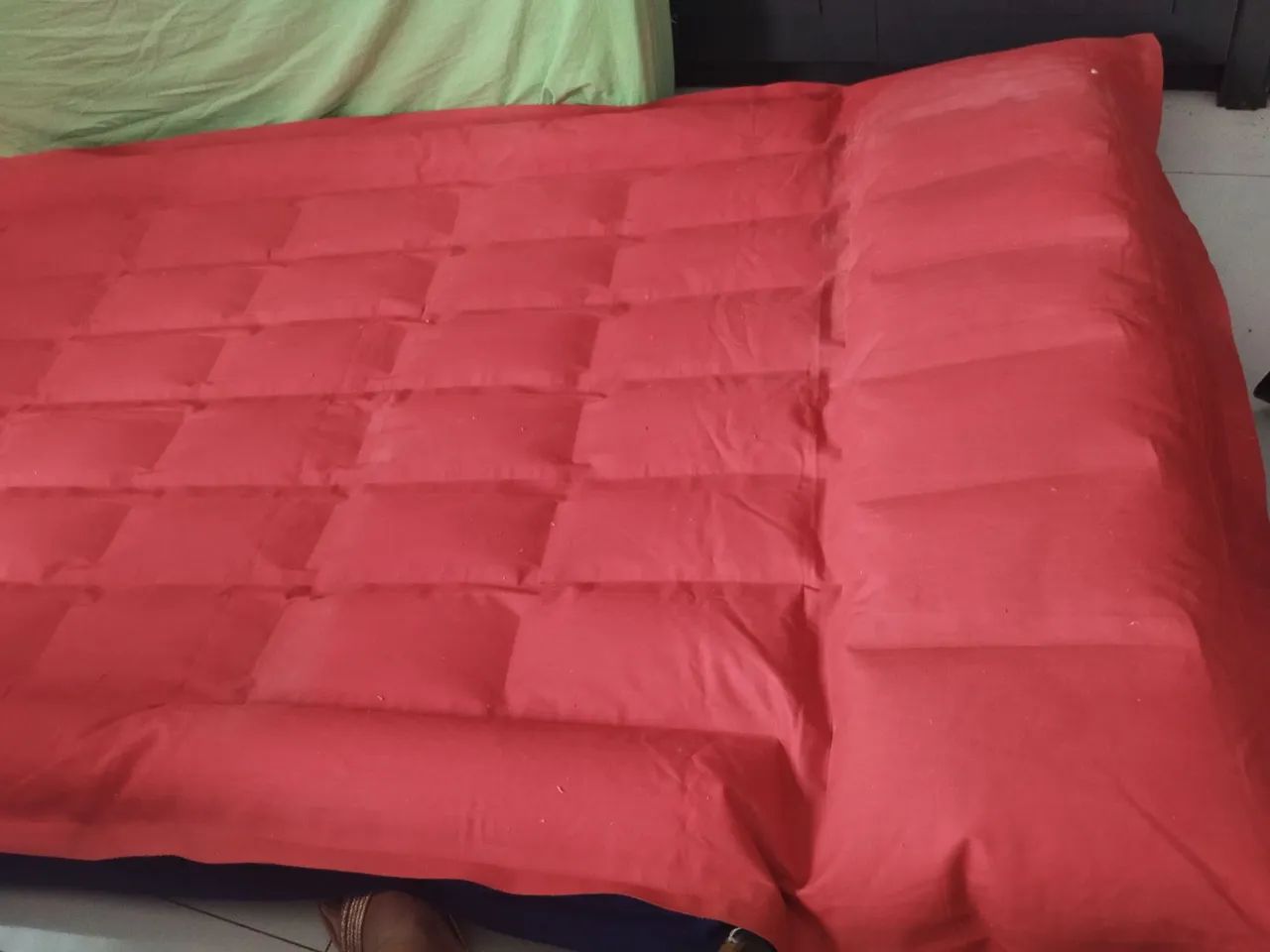 2 colchões infláveis - 1 casal e 1 solteiro  - Foto 3