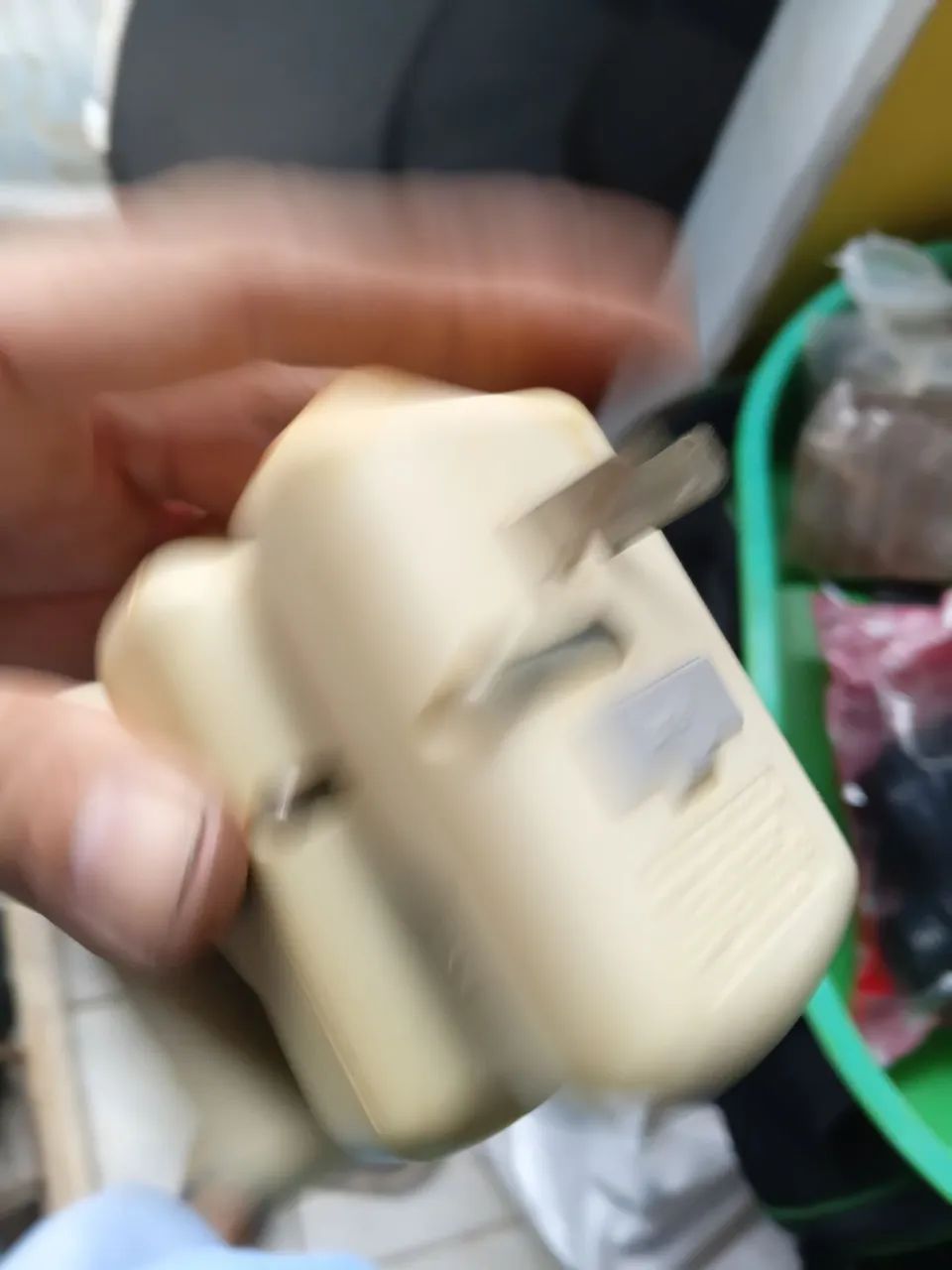 Tomada com porta fusível  - Foto 5