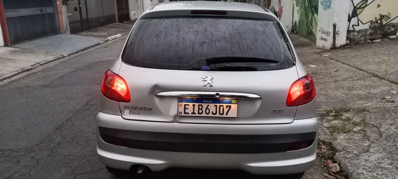 Peugeot 207 207 X-Line 1.4 Flex 8V 5p 2010