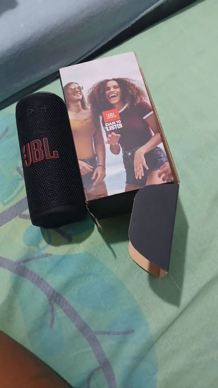 Duas caixinha jbl original 