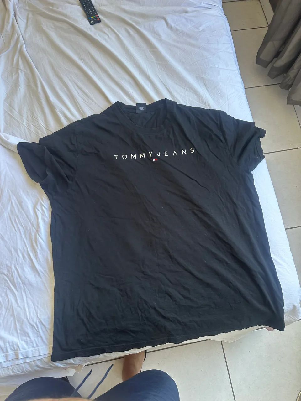 Duas blusas da tomy originais xxl - Foto 4