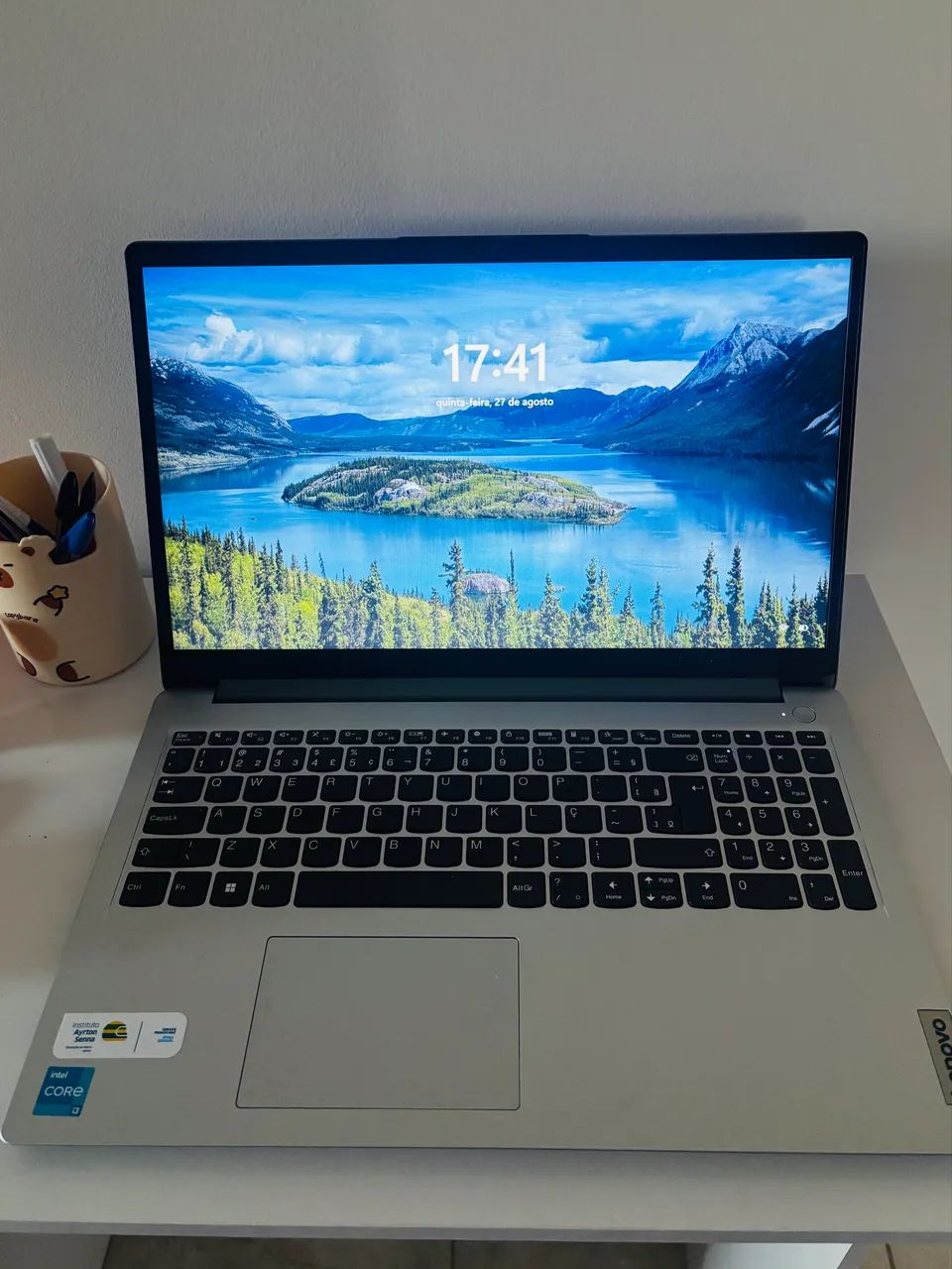 Vendo notebook Lenovo