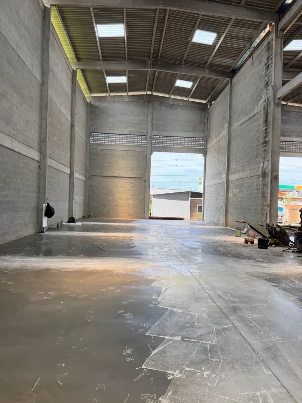 Galpão Comercial com Excelente Localização Próximo à BR - Foto 2