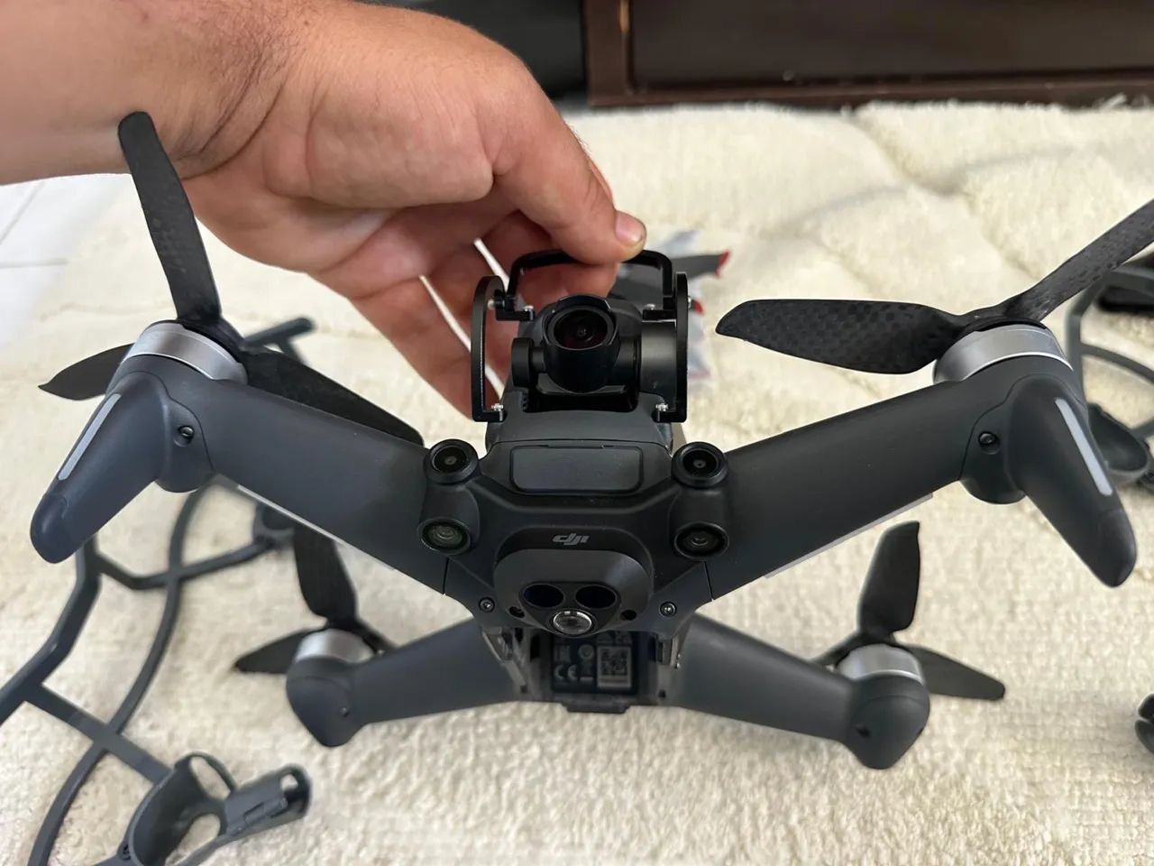 DJI fpv + fly more + goggles integra + controller 2  - Foto 3
