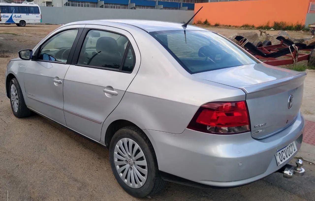 Volkswagen Voyage 2011