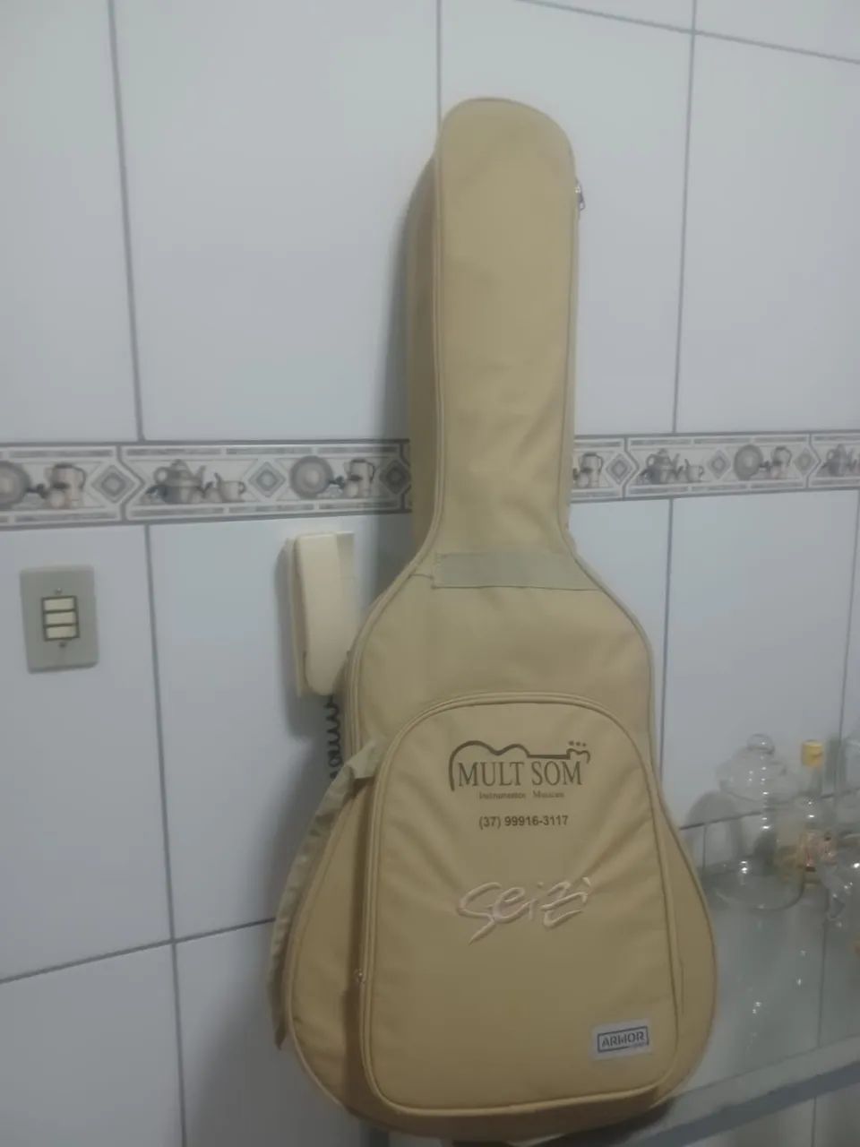 Vende-se violão profissional elétrico  - Foto 4