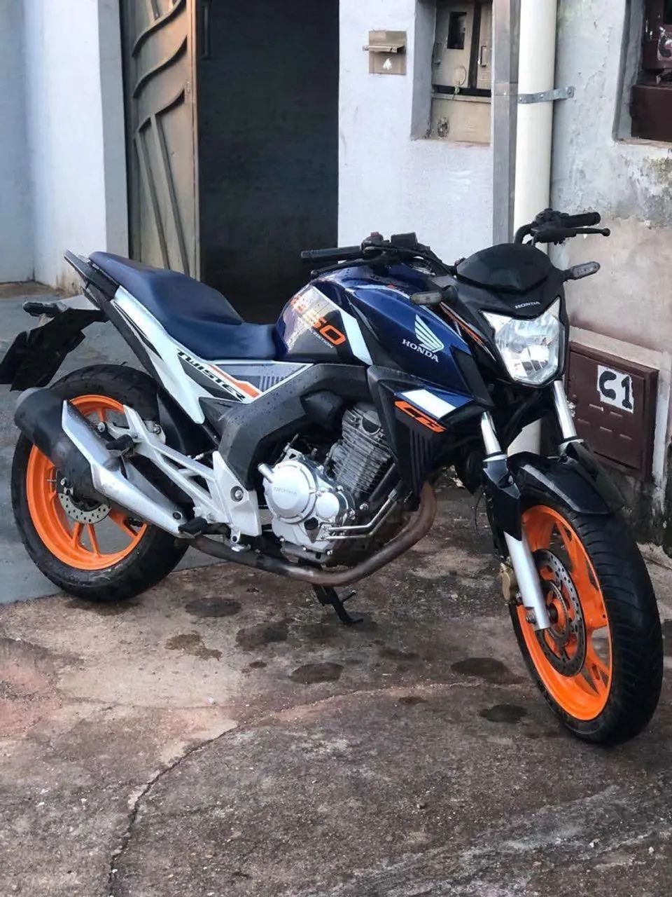 Cb 250 