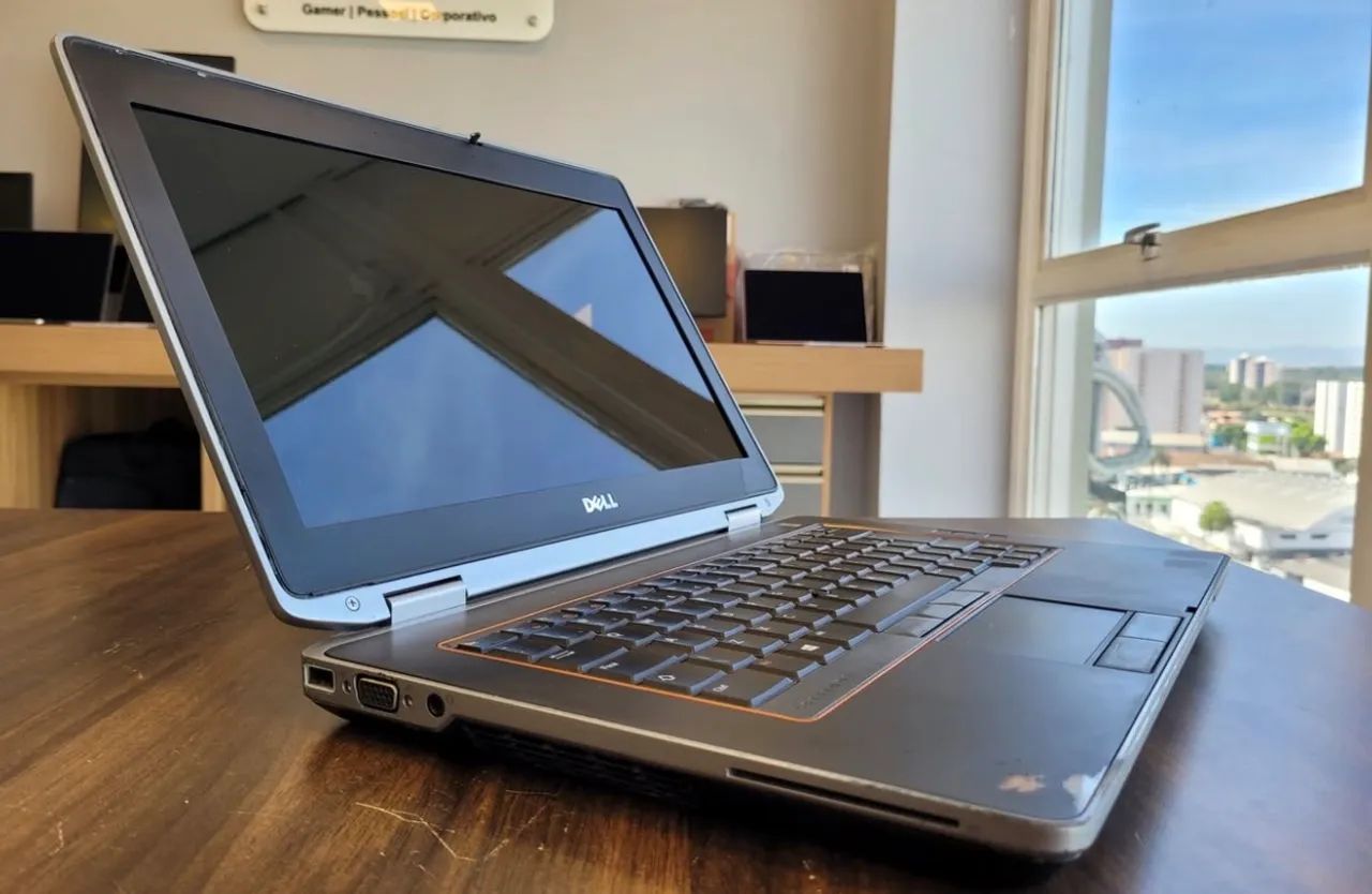 Notebook Dell Latitude - Core i5 - Foto 2