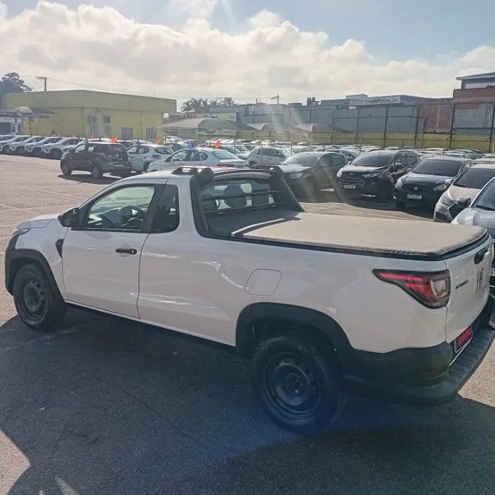 Fiat Strada Endurance 1.4 Flex 8V CS Plus 2023 - Foto 4