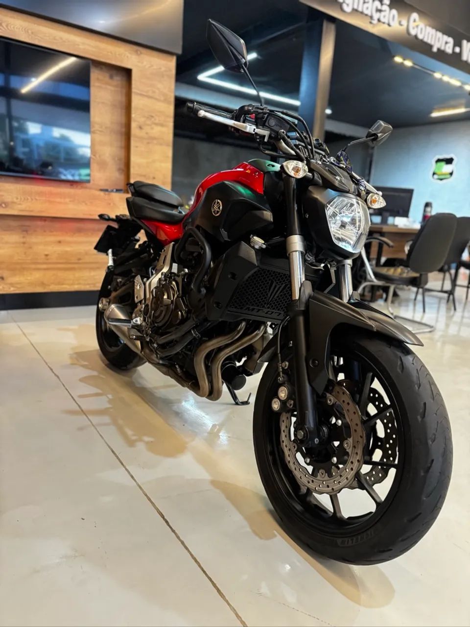 Yamaha MT-07 700 cc  - Foto 4