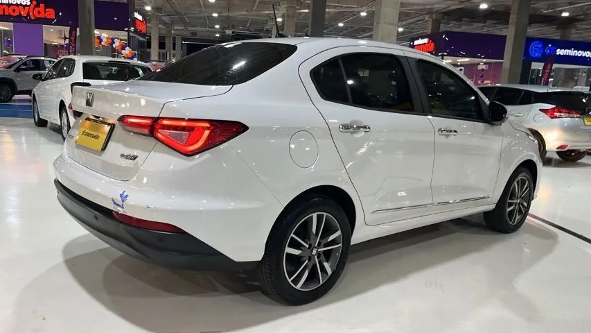 Fiat Cronos Precision 1.3 16V Flex Aut. 2024 - Foto 4