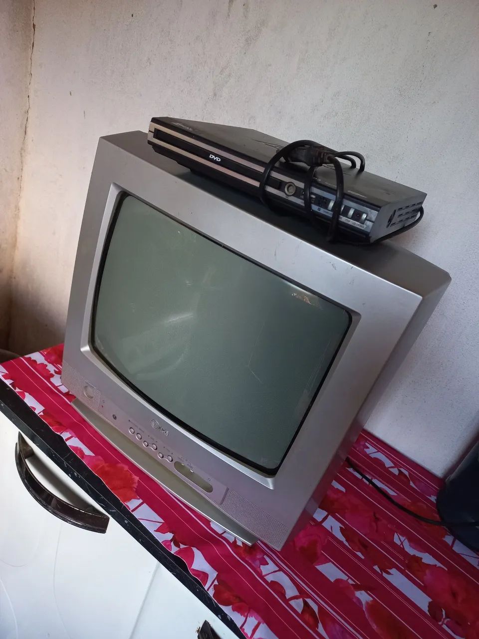 Tv e Dvd com defeito!! Zn Lagoa azul