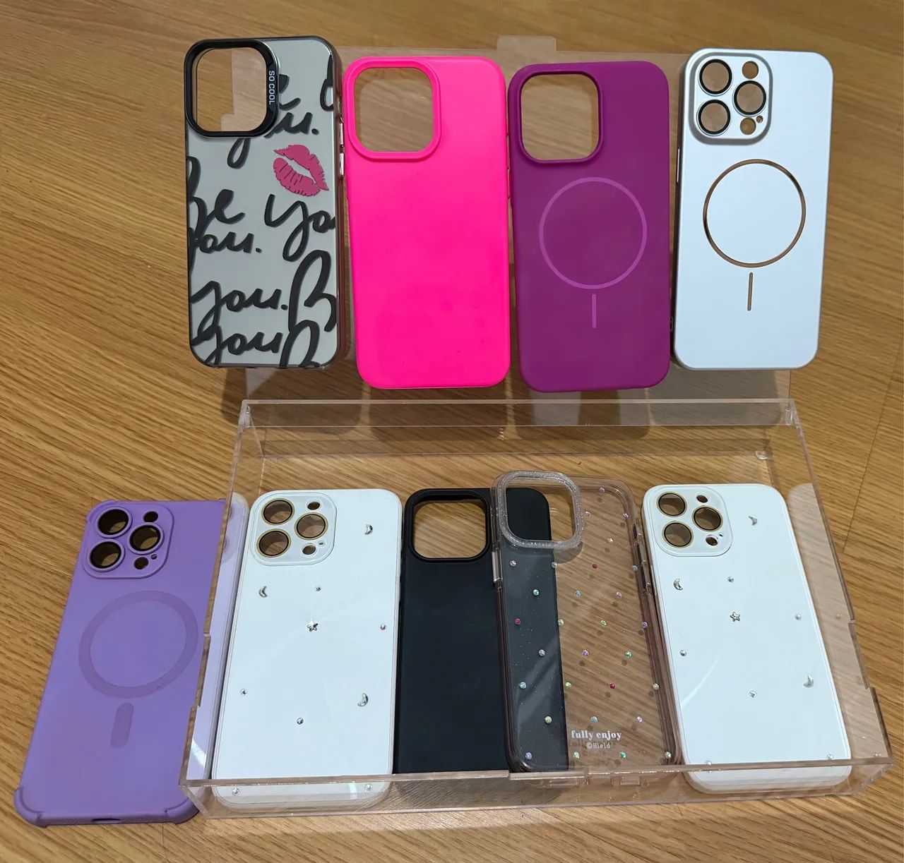 9 capinhas iPhone 15 pro Max seminovas 