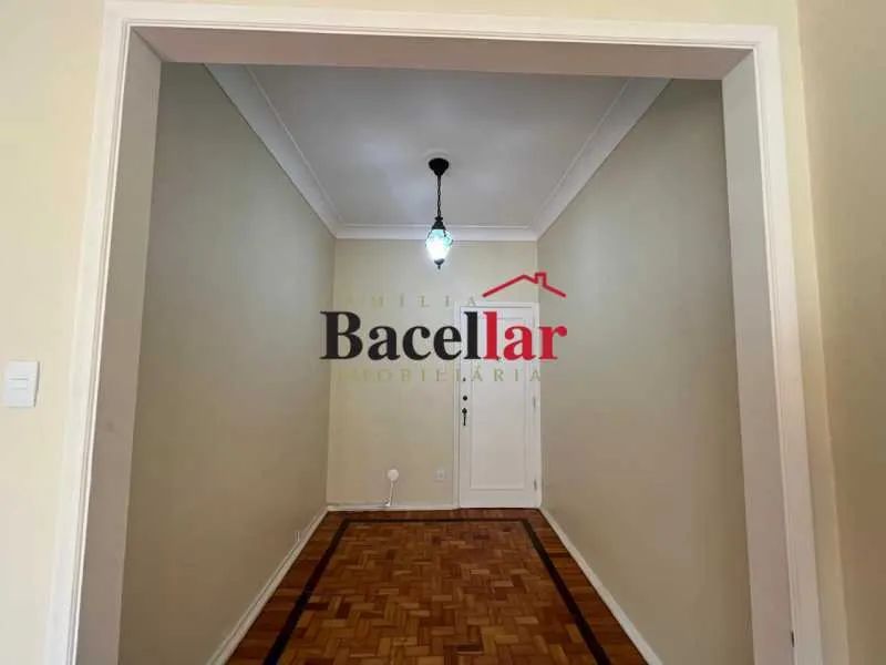 Apartamento : / Residencial / Vila Isabel