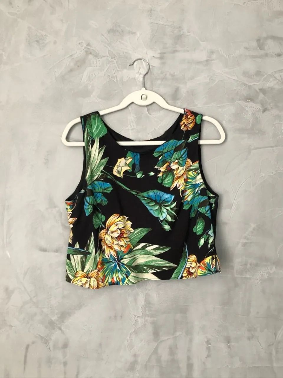Lindo Cropped estilo Farm com top interno