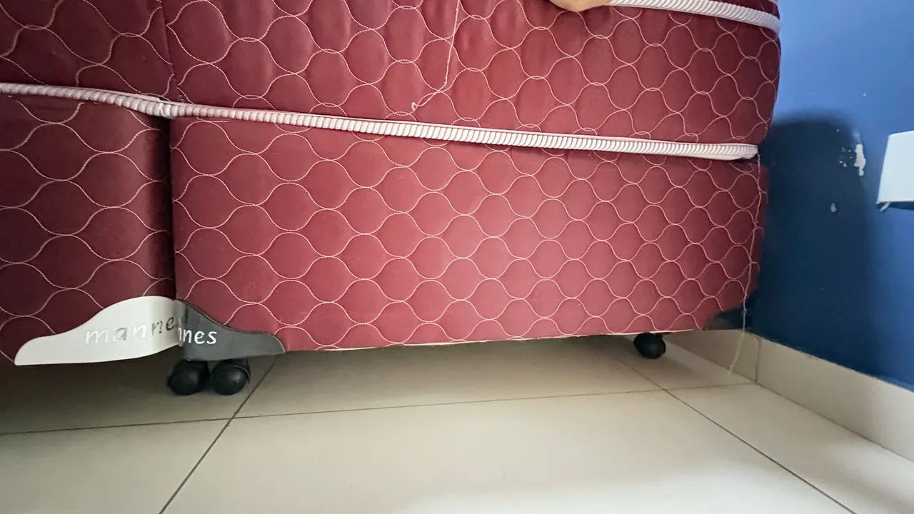 Cama queen com colch ão  - Foto 2