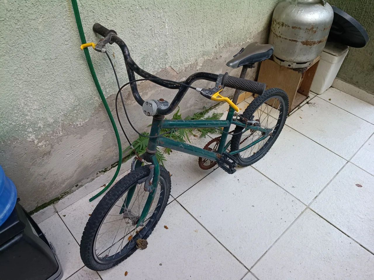 Bicicleta média aro 20 - Foto 4