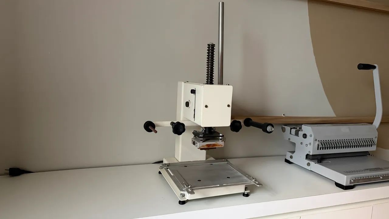 Máquina De Gravação Hotstamping Personalização Manual - Foto 2