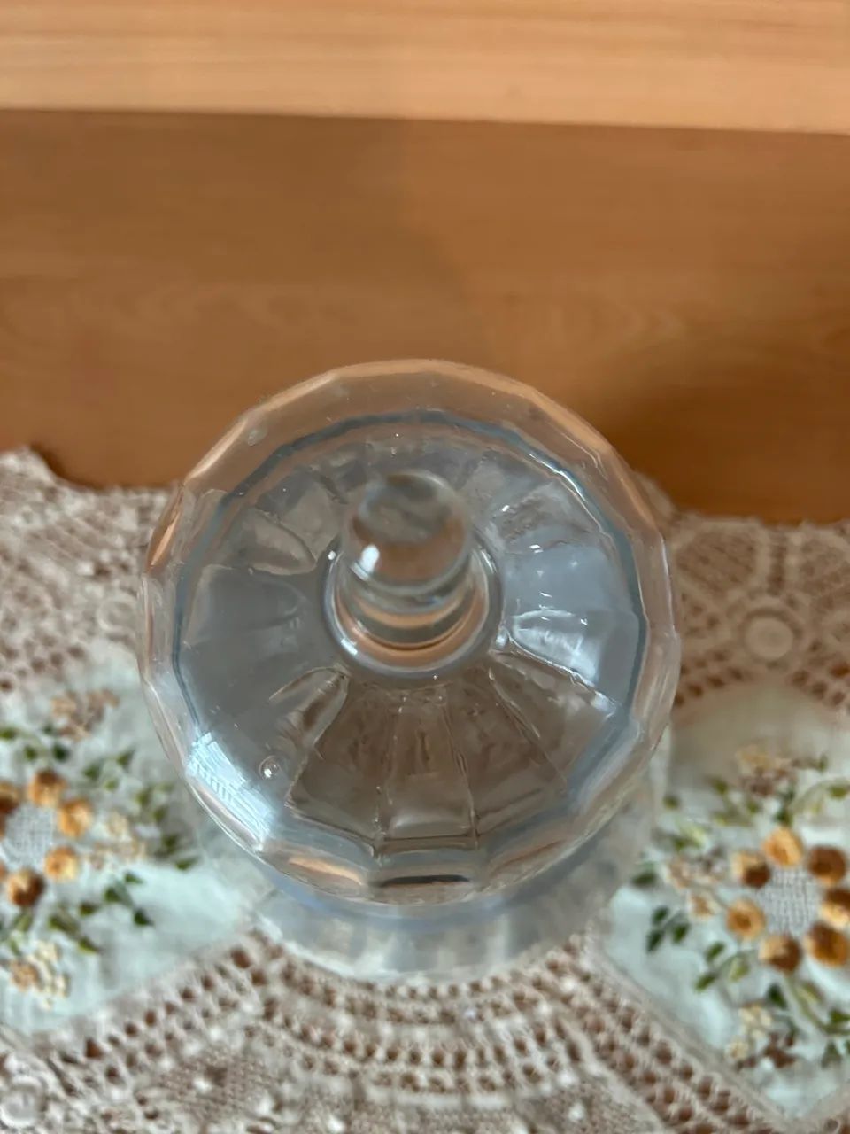 Bomboniere antiga de vidro em formato de pêra - Foto 3