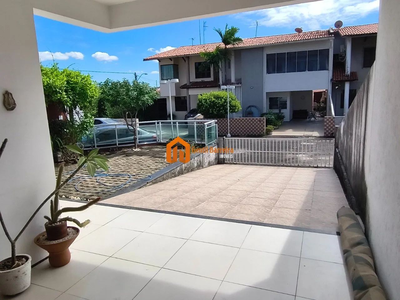 Excelente Casa Duplex em condomínio fechado - Foto 3