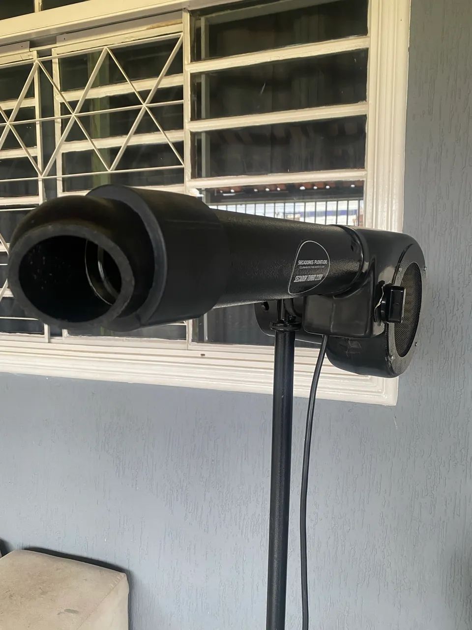 Secador para Petshop Plenitude 3 Temperaturas com Pedestal cor Preto - Foto 2