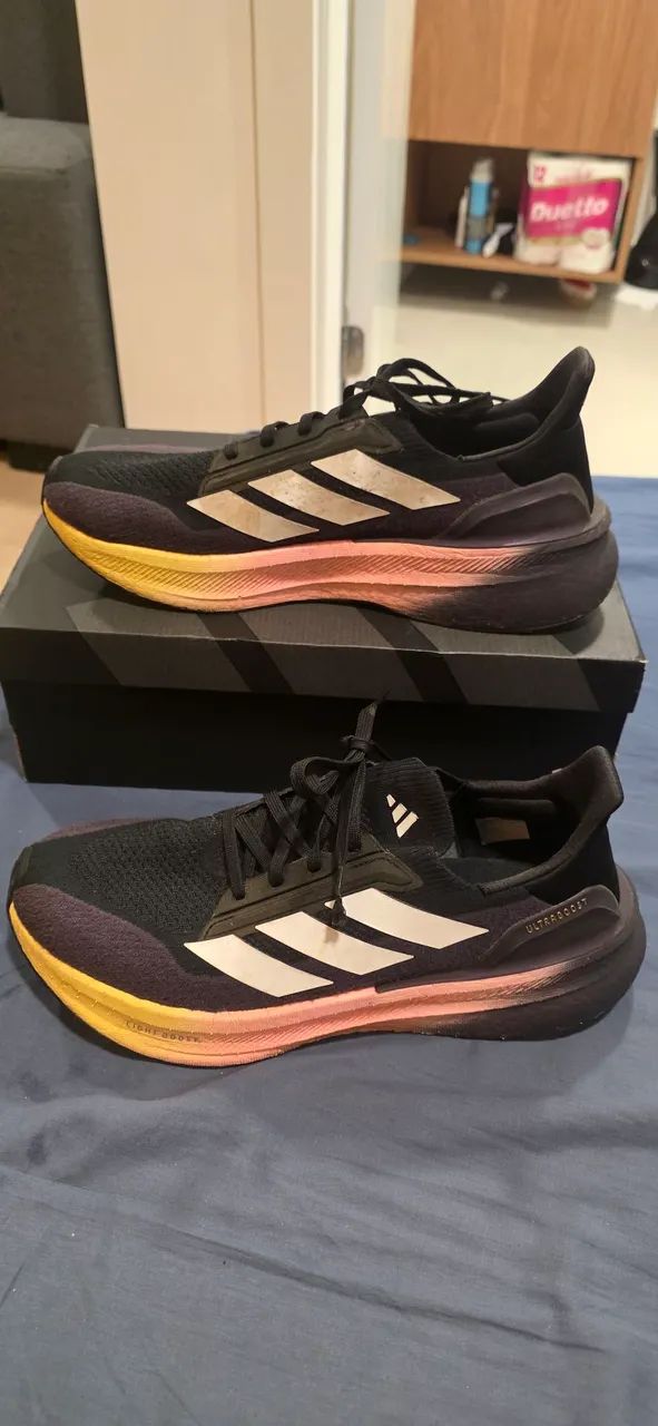Ultraboost 5x original com nota e caixa numero 43  - Foto 4