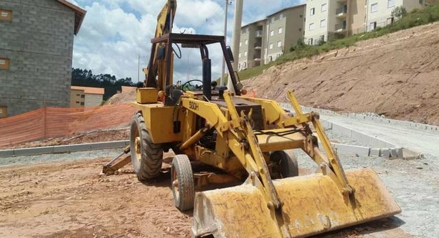 Retroescavadeira/Parcelada - Foto 2