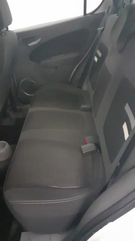 Fiat Palio Essence 1.6 2015 - Foto 4