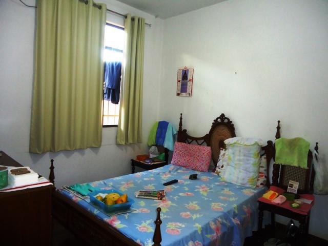 Excelente casa geminada em rua plana, local tranquilo, um dos melhores pontos do bairro, p - Foto 5
