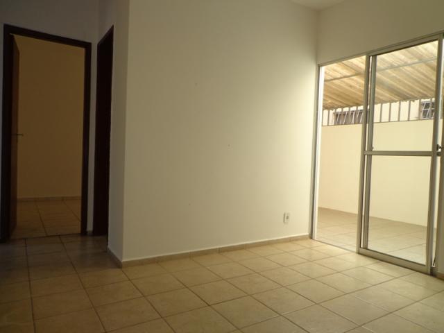 Oportunidade em ótima localização, fachada semi-revestida, esquadrias em alumínio, gás can - Foto 18