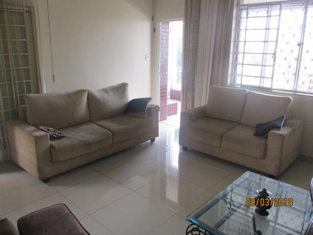 Rm imóveis vende. excelente casa área nobre próximo a padaria, supermercado, drogaria, ent - Foto 3