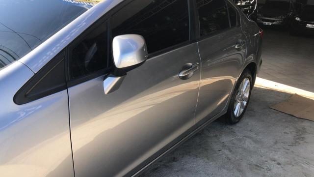 Vende-se Honda Civic, 2014, automático, completo - Foto 2