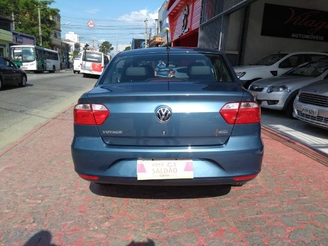 Vw - Volkswagen Voyage 1.6 2018 zero de entrada - Foto 5
